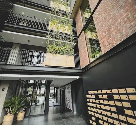 Amira At De Waterkant Signature